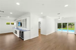 1128 Hilltop Dr, Naples, FL 34103 - Photo 5