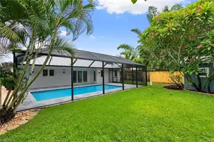 1128 Hilltop Dr, Naples, FL 34103 - Photo 23