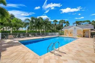 752 Wiggins Lake Dr, Naples, FL 34110 - Photo 35
