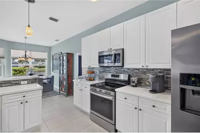 23410 Olde Meadowbrook Cir, Estero, FL 34134 - Photo 5