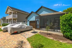 538 Leawood Cir, Naples, FL 34104 - Photo 3