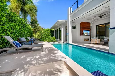1779 4th St S, Naples, FL 34102 - Photo 13