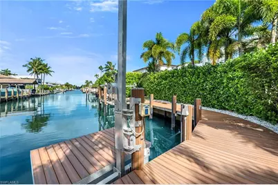1779 4th St S, Naples, FL 34102 - Photo 17