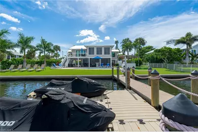205 Bayview Ave, Fort Myers Beach, FL 33931 - Photo 3