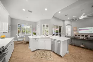 9137 Quartz Ln, Naples, FL 34120 - Photo 11