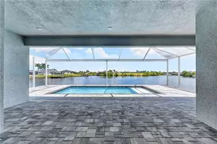 913 NW 33rd Pl, Cape Coral, FL 33993 - Photo 3