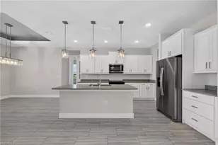 913 NW 33rd Pl, Cape Coral, FL 33993 - Photo 19