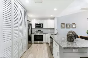 5635 Turtle Bay Dr, Naples, FL 34108 - Photo 7
