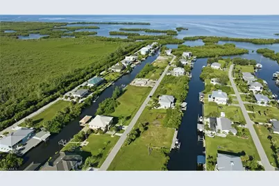 24239 Blackbeard Blvd, Punta Gorda, FL 33955 - Photo 15