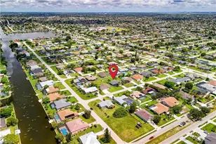 423 SW 39th Terrace, Cape Coral, FL 33914 - Photo 31