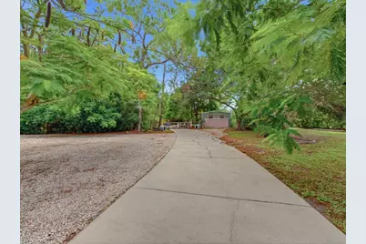 3220 68th St SW, Naples, FL 34105 - Photo 15