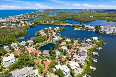 207 San Mateo Dr, Bonita Springs, FL 34134 - Photo 45