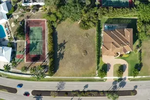 571 S Barfield Dr, Marco Island, FL 34145 - Photo 1