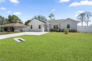 27257 Pinecrest Ln, Bonita Springs, FL 34135 - Photo 17
