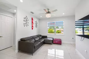 27257 Pinecrest Ln, Bonita Springs, FL 34135 - Photo 11