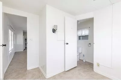591 Cape Florida Ln, Naples, FL 34104 - Photo 17