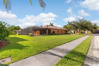 11068 Cherry Laurel Dr E, Fort Myers, FL 33912 - Photo 33