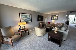 2305 Gulf Shore Blvd N, Naples, FL 34103 - Photo 3