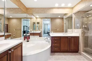 7877 Hawthorne Dr, Naples, FL 34113 - Photo 19