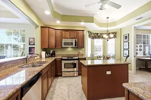 7877 Hawthorne Dr, Naples, FL 34113 - Photo 13