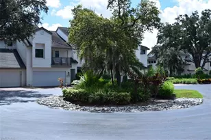27105 Oakwood Lake Dr, Bonita Springs, FL 34134 - Photo 43