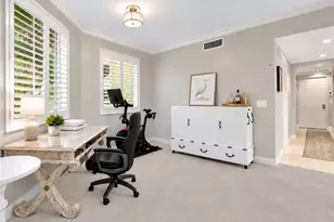 2748 Tiburon Blvd E, Naples, FL 34109 - Photo 9