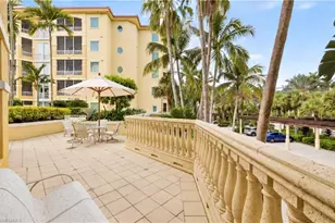 2748 Tiburon Blvd E, Naples, FL 34109 - Photo 17