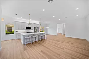 878 Vistana Cir, Naples, FL 34119 - Photo 39