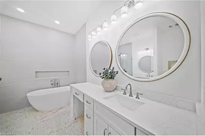 878 Vistana Cir, Naples, FL 34119 - Photo 13