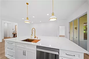 878 Vistana Cir, Naples, FL 34119 - Photo 41