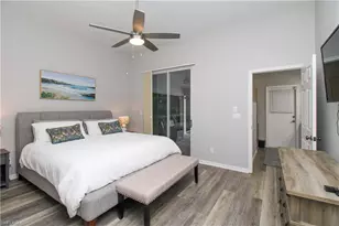 700 Lambton Ln, Naples, FL 34104 - Photo 27
