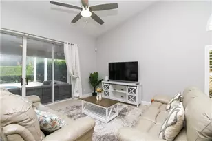700 Lambton Ln, Naples, FL 34104 - Photo 33