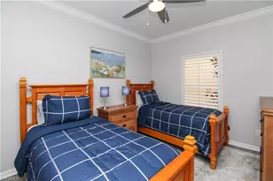 700 Lambton Ln, Naples, FL 34104 - Photo 43