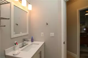 700 Lambton Ln, Naples, FL 34104 - Photo 39