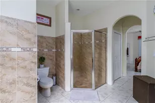 4021 24th Ave SE, Naples, FL 34117 - Photo 15