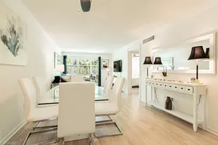 72 7th St S, Naples, FL 34102 - Photo 11