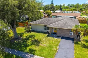 3423 Corana Way, Naples, FL 34105 - Photo 3