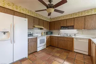 3423 Corana Way, Naples, FL 34105 - Photo 9