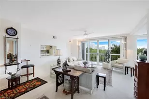 5501 Heron Point Dr, Naples, FL 34108 - Photo 5