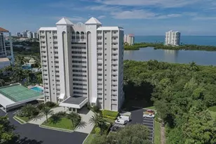 5501 Heron Point Dr, Naples, FL 34108 - Photo 23