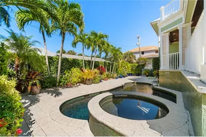 645 Broad Ave S, Naples, FL 34102 - Photo 47