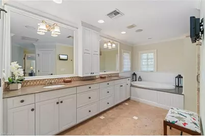 645 Broad Ave S, Naples, FL 34102 - Photo 29