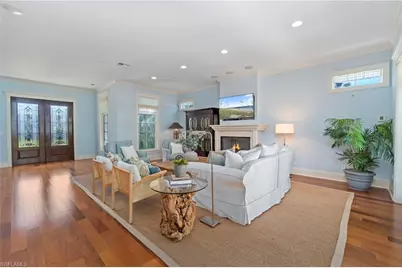 645 Broad Ave S, Naples, FL 34102 - Photo 9