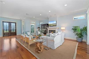 645 Broad Ave S, Naples, FL 34102 - Photo 9
