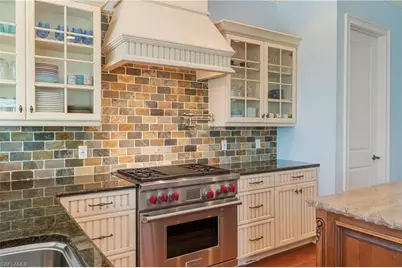 645 Broad Ave S, Naples, FL 34102 - Photo 15