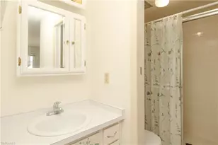 300 Valley Stream Dr, Naples, FL 34113 - Photo 19