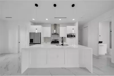 1416 NE 15th Ln, Cape Coral, FL 33909 - Photo 9