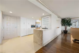 4651 Gulf Shore Blvd N, Naples, FL 34103 - Photo 9