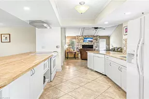 112 Palmetto Dunes Cir, Naples, FL 34113 - Photo 3