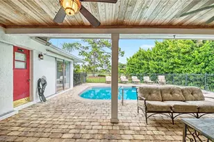 112 Palmetto Dunes Cir, Naples, FL 34113 - Photo 15